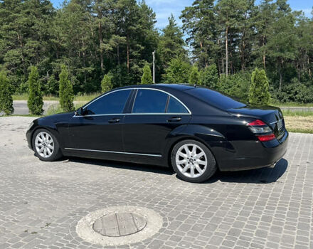 Чорний Мерседес С 320, об'ємом двигуна 3 л та пробігом 280 тис. км за 11900 $, фото 3 на Automoto.ua