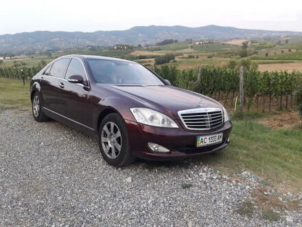 Мерседес С 320 2008 у Луцьку на Automoto.ua Червоний Мерседес С 320, об'ємом двигуна 3 л та пробігом 250 тис. км за 19000 $, фото 1 на Automoto.ua