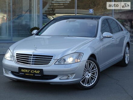 Мерседес С 320 2008 у Києві на Automoto.ua Сірий Мерседес С 320, об'ємом двигуна 3 л та пробігом 389 тис. км за 16999 $, фото 1 на Automoto.ua
