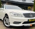 Белый Мерседес С 350, объемом двигателя 3 л и пробегом 318 тыс. км за 17800 $, фото 1 на Automoto.ua