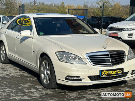 Мерседес С 350 2011 у Чернівцях на Automoto.ua Білий Мерседес С 350, об'ємом двигуна 3 л та пробігом 291 тис. км за 21500 $, фото 1 на Automoto.ua