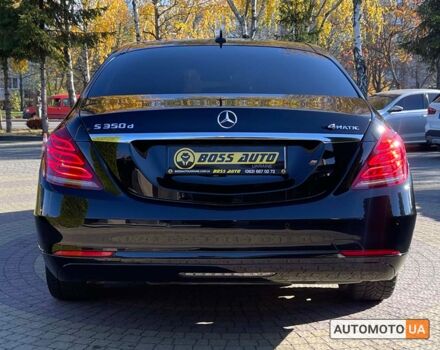 Черный Мерседес С 350, объемом двигателя 3 л и пробегом 170 тыс. км за 49990 $, фото 5 на Automoto.ua