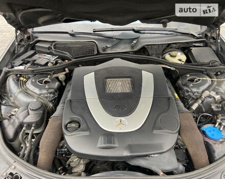 Сірий Мерседес С 450, об'ємом двигуна 4.7 л та пробігом 202 тис. км за 14200 $, фото 4 на Automoto.ua