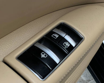 Черный Мерседес С 500, объемом двигателя 4.7 л и пробегом 149 тыс. км за 20900 $, фото 22 на Automoto.ua