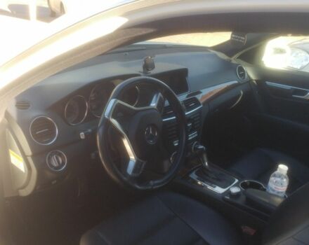 Білий Мерседес С Клас, об'ємом двигуна 1.8 л та пробігом 93 тис. км за 15300 $, фото 2 на Automoto.ua