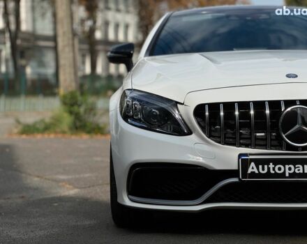 Мерседес С Класс 2016 в Киеве на Automoto.ua Белый Мерседес С Класс, объемом двигателя 3 л и пробегом 88 тыс. км за 30940 $, фото 5 на Automoto.ua