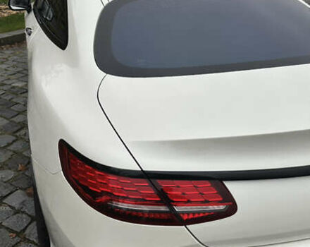 Белый Мерседес С Класс, объемом двигателя 3.98 л и пробегом 75 тыс. км за 60500 $, фото 13 на Automoto.ua