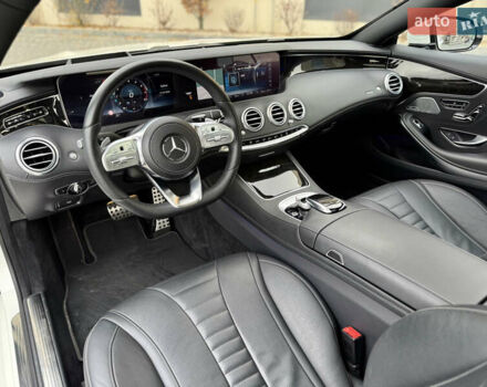 Білий Мерседес С Клас, об'ємом двигуна 3.98 л та пробігом 37 тис. км за 99990 $, фото 43 на Automoto.ua