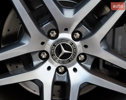 Белый Мерседес С Класс, объемом двигателя 3.98 л и пробегом 36 тыс. км за 120000 $, фото 14 на Automoto.ua