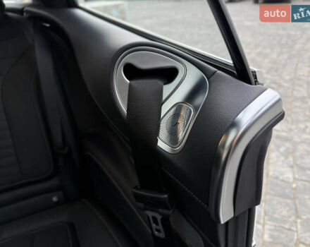 Білий Мерседес С Клас, об'ємом двигуна 3.98 л та пробігом 37 тис. км за 99990 $, фото 47 на Automoto.ua