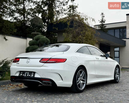 Білий Мерседес С Клас, об'ємом двигуна 3.98 л та пробігом 37 тис. км за 99990 $, фото 25 на Automoto.ua