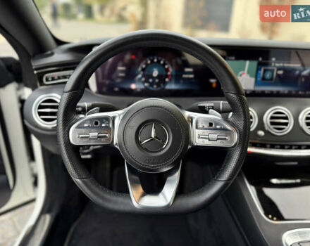 Білий Мерседес С Клас, об'ємом двигуна 3.98 л та пробігом 37 тис. км за 99990 $, фото 56 на Automoto.ua