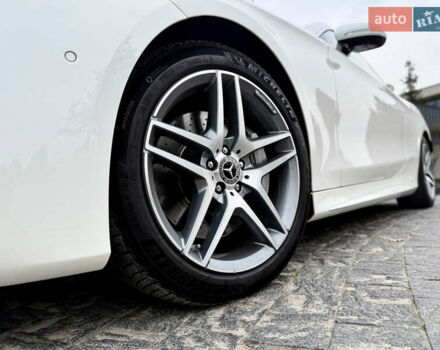 Білий Мерседес С Клас, об'ємом двигуна 3.98 л та пробігом 37 тис. км за 99990 $, фото 5 на Automoto.ua