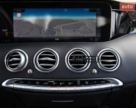 Белый Мерседес С Класс, объемом двигателя 3.98 л и пробегом 36 тыс. км за 120000 $, фото 31 на Automoto.ua