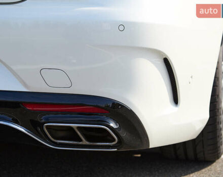 Белый Мерседес С Класс, объемом двигателя 3.98 л и пробегом 36 тыс. км за 120000 $, фото 11 на Automoto.ua