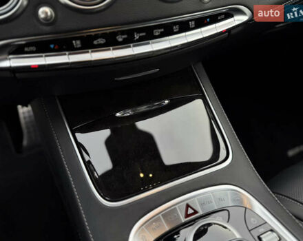 Білий Мерседес С Клас, об'ємом двигуна 3.98 л та пробігом 37 тис. км за 99990 $, фото 54 на Automoto.ua