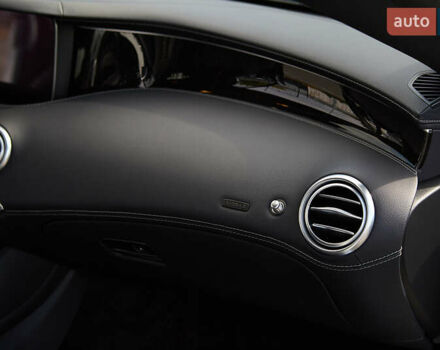 Белый Мерседес С Класс, объемом двигателя 3.98 л и пробегом 36 тыс. км за 120000 $, фото 33 на Automoto.ua