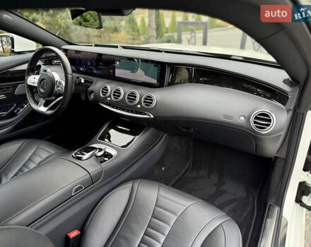 Білий Мерседес С Клас, об'ємом двигуна 3.98 л та пробігом 37 тис. км за 99990 $, фото 88 на Automoto.ua