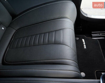 Белый Мерседес С Класс, объемом двигателя 3.98 л и пробегом 36 тыс. км за 120000 $, фото 45 на Automoto.ua