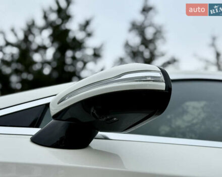 Білий Мерседес С Клас, об'ємом двигуна 3.98 л та пробігом 37 тис. км за 99990 $, фото 9 на Automoto.ua