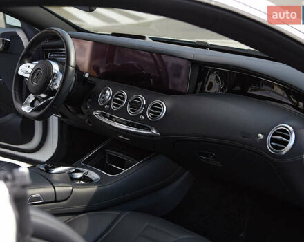 Белый Мерседес С Класс, объемом двигателя 3.98 л и пробегом 36 тыс. км за 120000 $, фото 30 на Automoto.ua