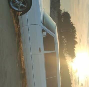 Белый Мерседес С Класс, объемом двигателя 3 л и пробегом 350 тыс. км за 14000 $, фото 5 на Automoto.ua