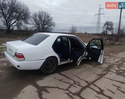 Білий Мерседес С Клас, об'ємом двигуна 3.2 л та пробігом 308 тис. км за 4700 $, фото 19 на Automoto.ua