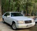 Мерседес С Клас 1994 у Запоріжжя на Automoto.ua Білий Мерседес С Клас, об'ємом двигуна 5 л та пробігом 142 тис. км за 4500 $, фото 1 на Automoto.ua