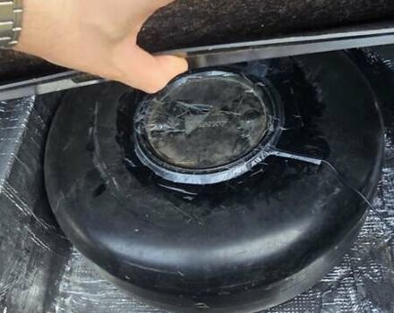 Білий Мерседес С Клас, об'ємом двигуна 2.8 л та пробігом 500 тис. км за 8000 $, фото 14 на Automoto.ua