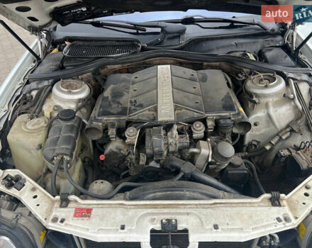 Белый Мерседес С Класс, объемом двигателя 3.2 л и пробегом 300 тыс. км за 4900 $, фото 8 на Automoto.ua