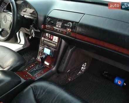 Белый Мерседес С Класс, объемом двигателя 3 л и пробегом 333 тыс. км за 7900 $, фото 6 на Automoto.ua