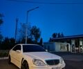 Білий Мерседес С Клас, об'ємом двигуна 5 л та пробігом 272 тис. км за 5800 $, фото 1 на Automoto.ua