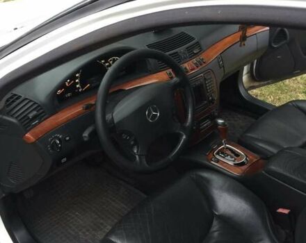 Белый Мерседес С Класс, объемом двигателя 4 л и пробегом 187 тыс. км за 6200 $, фото 4 на Automoto.ua