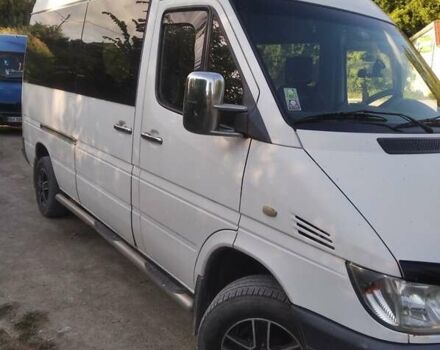 Белый Мерседес С Класс, объемом двигателя 2.15 л и пробегом 320 тыс. км за 8900 $, фото 2 на Automoto.ua