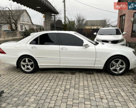 Білий Мерседес С Клас, об'ємом двигуна 3.2 л та пробігом 310 тис. км за 8200 $, фото 1 на Automoto.ua
