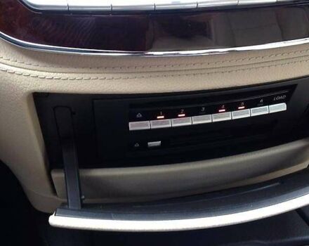 Белый Мерседес С Класс, объемом двигателя 5.46 л и пробегом 205 тыс. км за 10500 $, фото 13 на Automoto.ua