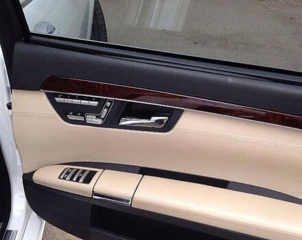 Белый Мерседес С Класс, объемом двигателя 5.46 л и пробегом 205 тыс. км за 10500 $, фото 16 на Automoto.ua