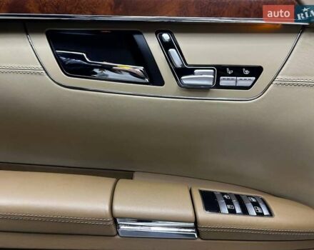 Белый Мерседес С Класс, объемом двигателя 5.46 л и пробегом 325 тыс. км за 13400 $, фото 13 на Automoto.ua