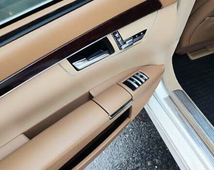 Белый Мерседес С Класс, объемом двигателя 5.51 л и пробегом 218 тыс. км за 12500 $, фото 37 на Automoto.ua