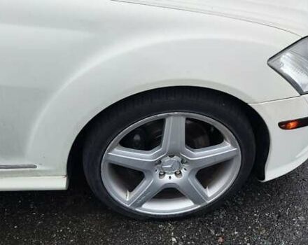 Белый Мерседес С Класс, объемом двигателя 5.51 л и пробегом 218 тыс. км за 12500 $, фото 36 на Automoto.ua