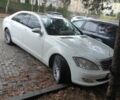 Білий Мерседес С Клас, об'ємом двигуна 3.5 л та пробігом 320 тис. км за 11000 $, фото 1 на Automoto.ua