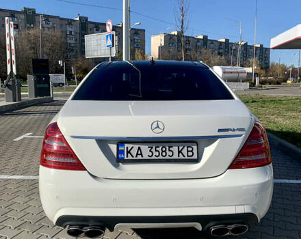 Белый Мерседес С Класс, объемом двигателя 5.5 л и пробегом 245 тыс. км за 15600 $, фото 23 на Automoto.ua