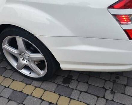 Белый Мерседес С Класс, объемом двигателя 5.51 л и пробегом 218 тыс. км за 12500 $, фото 29 на Automoto.ua