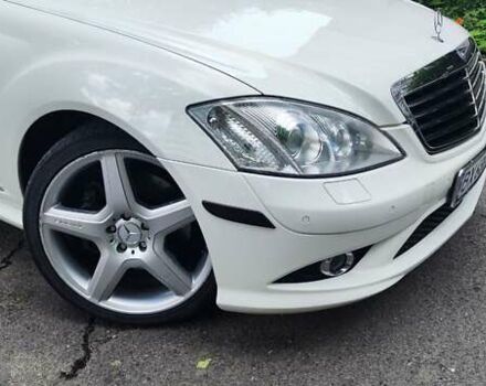 Белый Мерседес С Класс, объемом двигателя 5.51 л и пробегом 218 тыс. км за 12500 $, фото 44 на Automoto.ua