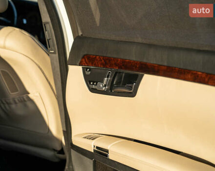 Мерседес С Класс 2007 в Черновцах на Automoto.ua Белый Мерседес С Класс, объемом двигателя 5.46 л и пробегом 186 тыс. км за 12900 $, фото 27 на Automoto.ua