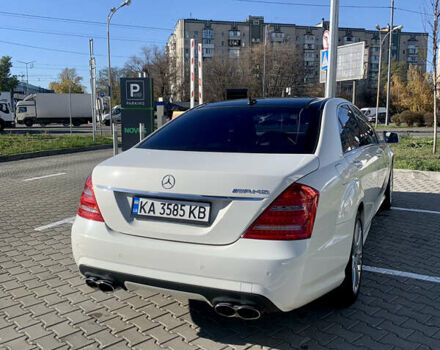 Белый Мерседес С Класс, объемом двигателя 5.5 л и пробегом 245 тыс. км за 15600 $, фото 22 на Automoto.ua