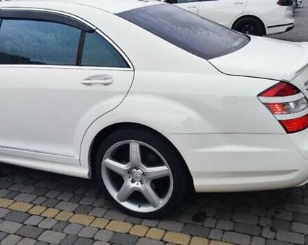 Белый Мерседес С Класс, объемом двигателя 5.51 л и пробегом 218 тыс. км за 12500 $, фото 11 на Automoto.ua