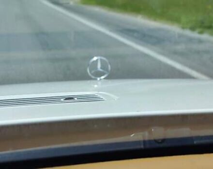 Белый Мерседес С Класс, объемом двигателя 5.51 л и пробегом 218 тыс. км за 12500 $, фото 45 на Automoto.ua