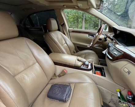 Белый Мерседес С Класс, объемом двигателя 5.5 л и пробегом 245 тыс. км за 15600 $, фото 11 на Automoto.ua