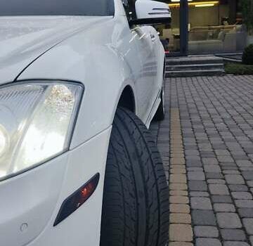 Белый Мерседес С Класс, объемом двигателя 5.51 л и пробегом 218 тыс. км за 12500 $, фото 13 на Automoto.ua